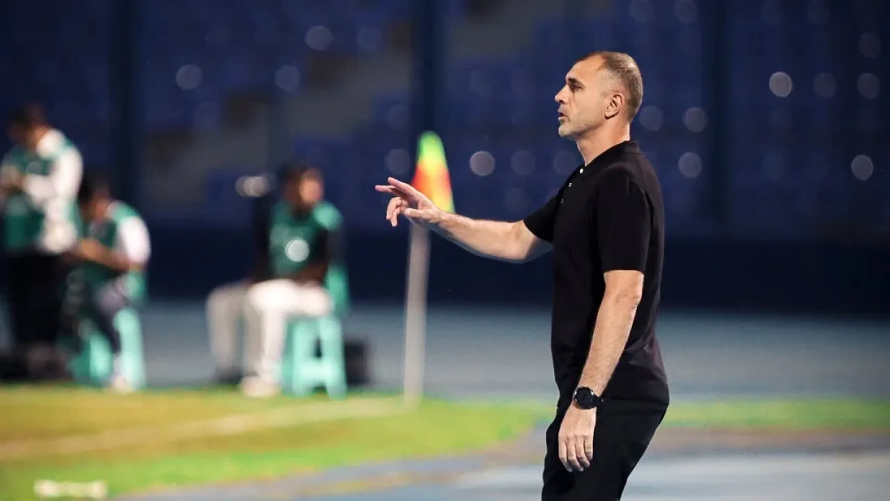 هايل يتولى تدريب الوحدة السوري